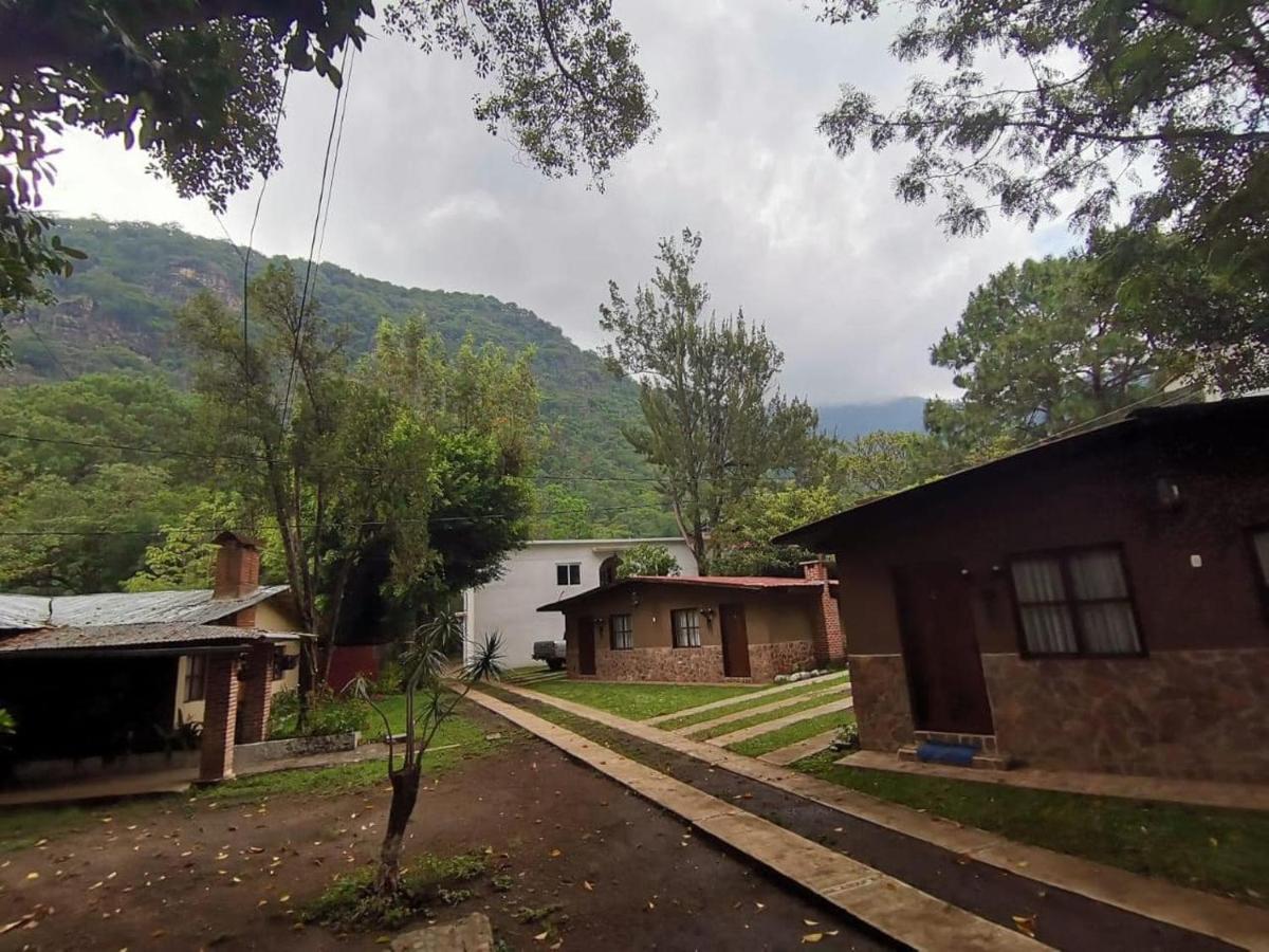 Hotel Del Bosque Panajachel Exterior photo